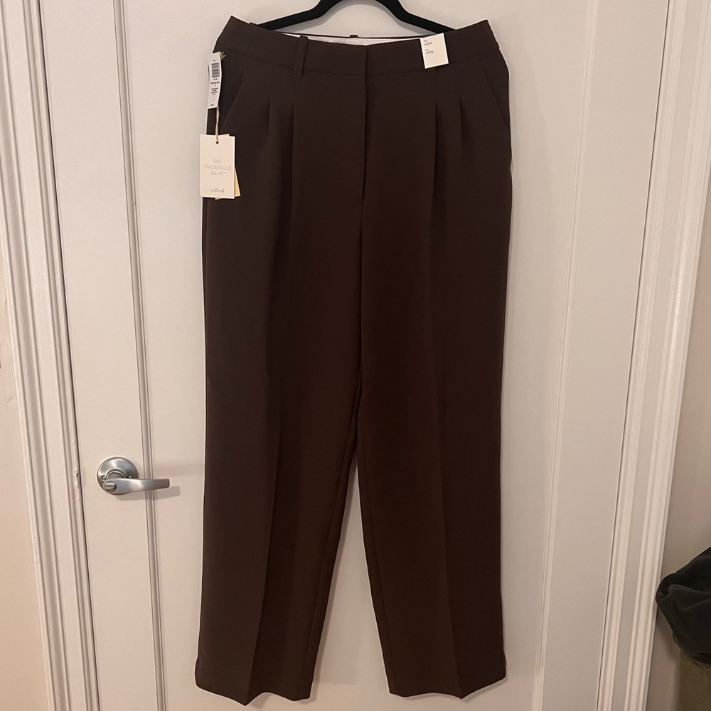 Aritzia Effortless Pant